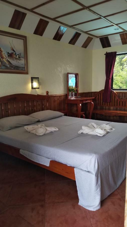Love'S Beach & Dive Resort Moalboal Εξωτερικό φωτογραφία